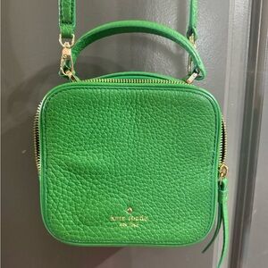 Kate Spade ♠️ Kelly Green Crossbody